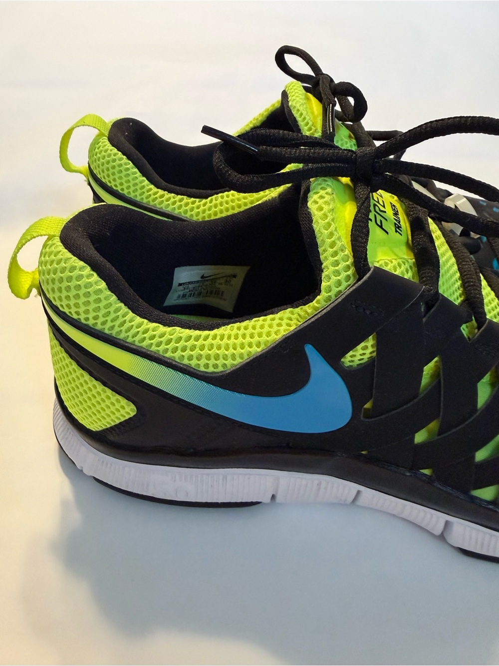 Nike Black Neon Green Blue Training Sneakers - Picture 3 of 6